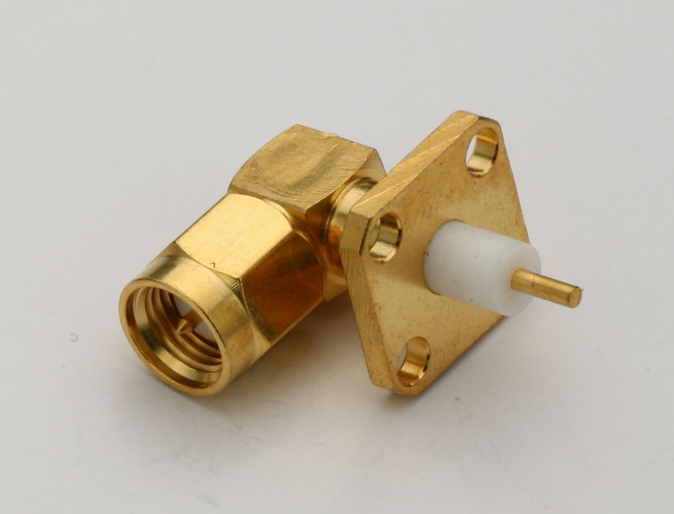 SMA Receptacle Right Angle Plug for 4 Mounting Holes